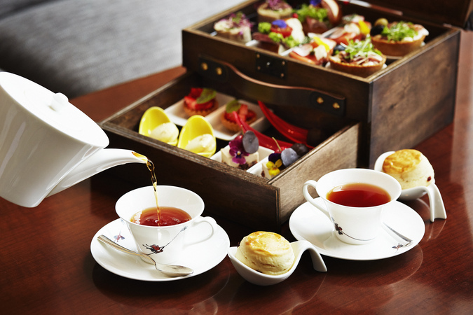 ラウンジ「3-60 （スリーシクスティ）」 - インターコンチネンタル