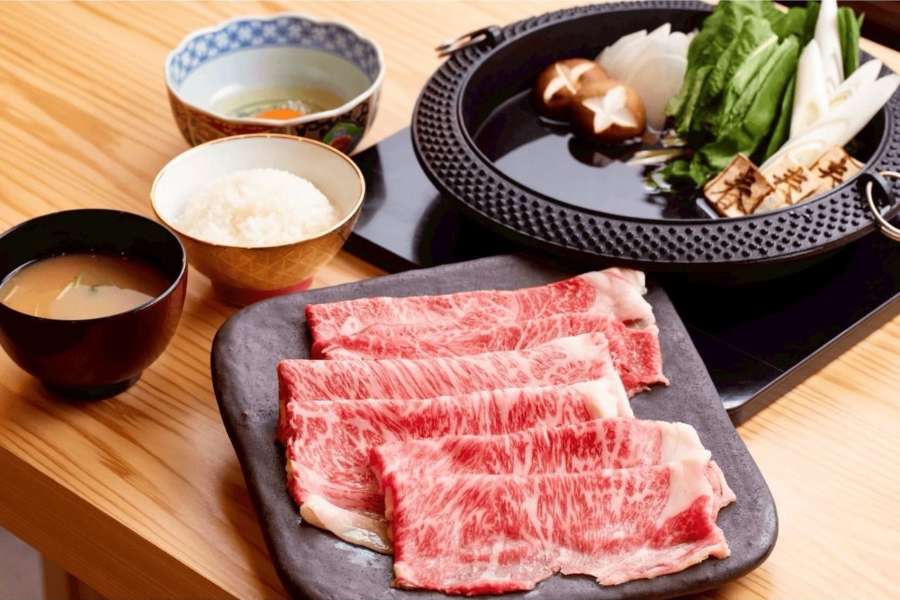 HALAL WAGYU SUKIYAKI 春爛-HALRA-浅草 Asakusaの施設画像1