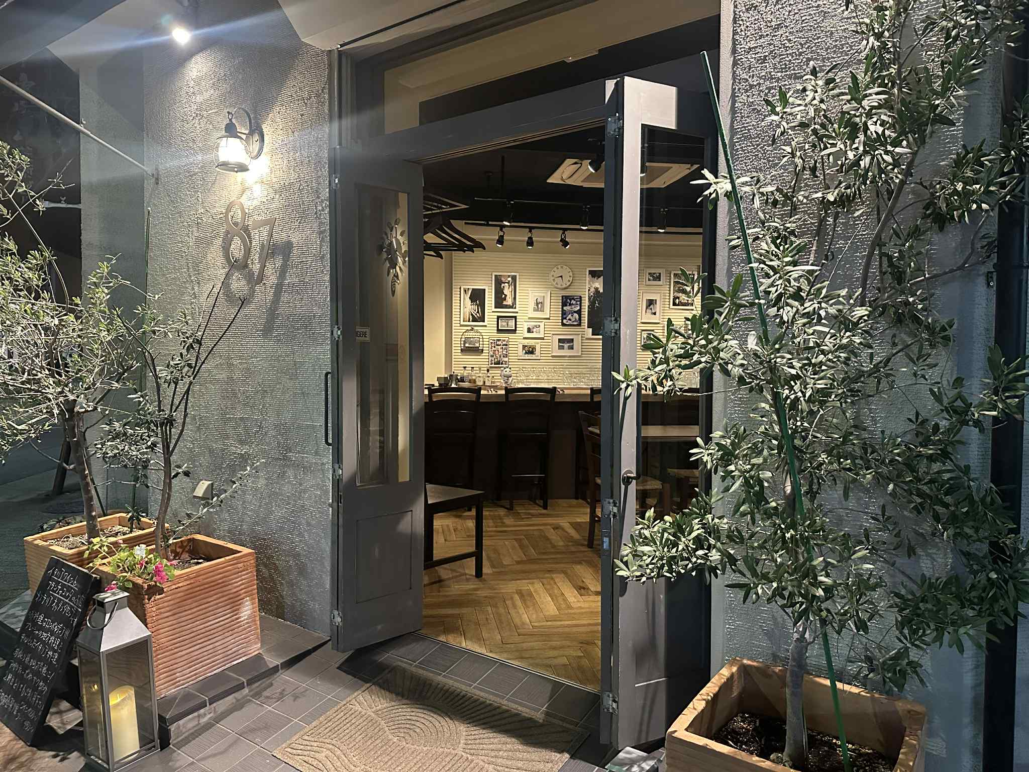 オステリア87の施設画像1