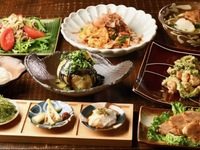 前菜からデザートまで！満喫沖縄料理コース