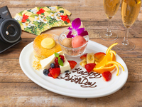 【誕生日・記念日のお祝いに！】Anniversaryプレート　☆メッセージ付き☆