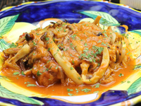 丹波あじわいどりモモ肉のビネガー風味のトマト煮