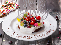 HappyBirthdayホールケーキ付★誕生日コース！