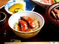 【最高級／一人土釜の肉まぶし】八代目儀兵衛「翁霞米」と近江牛シャトーブリアンの炭火焼