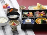 松花堂会席　松風