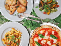 【TOGO】【ファミリーセット】水牛モッツァレラマルゲリータ&選べるPASTA チキンコンフィFULL+サラダ(3~4名様)