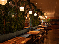 【ディナー】オシャレなアジアンリゾート空間で自由に食事を楽しめる席だけ予約プラン