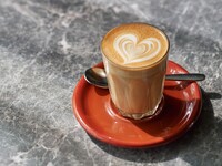 【TAKEAWAY】カフェラテ (hot)