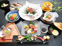 Seasonal Kaiseki 25 [Lunch]