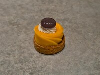 マンゴーのタルト (直径約6cm)