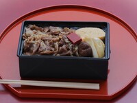 【復活】和牛の温かすき焼き弁当