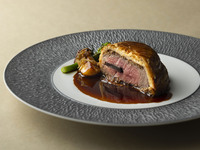 [1/1-4] New Year's Special Course <Menu Bonne Annee> 35,000 yen