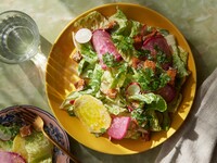 【TAKEAWAY】bills シーザーサラダ - ロメイン、ラディッシュ、イエロービーツ