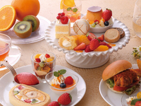 【1階席 カフェ 11:30～13:30の回 ご予約枠！ 】KIHACHI Afternoon Tea　～STRAWBERRY & FRUITS Special ～