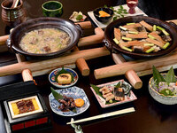 The course full of eel