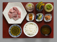 [Best Yakiniku Lunch] 3 types of aged Yonezawa beef's finest parts + sparkling (private room promise)