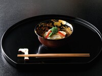 Kaiseki Course Cuisine　JPY 30,000