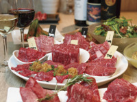 [With all-you-can-drink for 2 hours! 9,900 yen (tax included) "Lump meat" course] Compare tongue, ribs, loin, 5 types of aged Japanese beef, specialty "Lump meat", etc. (13 items in total)