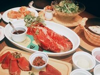 Aged Japanese black beef steak & tartar hamburger course (10 items in total) ¥6,600