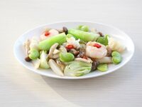 オンライン予約限定【休日お勧めランチ】小海老と花切りイカの岩塩炒め