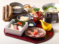 [Sushi and Wagyu beef shabu-shabu lunch] "Edomae sushi rice & Japanese dashi kettle-cooked rice and Wagyu beef egg yolk suki-shabu" and "Small pot of golden dashi shabu-shabu with seasonal fish" Weekday special price 3290 yen → 2790 yen