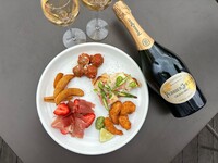 Champagne Free Flow 前菜盛り合わせ付き 2名様〜