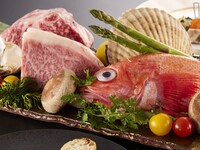 知床牛・サロマ黒牛食べ比べと魚介コース