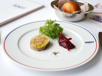 【ディナーコース】選べる前菜、メイン、デザート　全3品