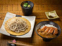 Katsu curry rice bowl and 100% vinegared soba noodles set