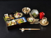 【Kaiseki Lunch】SHOKADO BENTO BOX