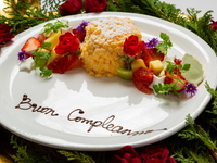 【記念日におすすめ】　幸せのミモザケーキにメッセージをそえて + 花束D