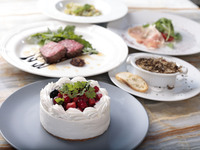 乾杯スパークリング付き★当店一押し★【アニバーサリーホールケーキコース】