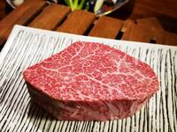 [Japanese Wagyu Beef Chateaubriand Course KOTOBUKI] This is a rare and valuable part that can only be harvested from 500g from one cow.