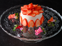 【記念日プランA】13,200円 ﾃﾞｻﾞｰﾄﾌﾟﾚｰﾄ･特製ﾎｰﾙｹｰｷ・乾杯1ﾄﾞﾘﾝｸｻｰﾋﾞｽ 大事な御祝に