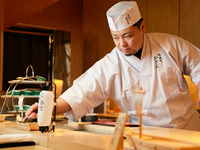 【カウンター限定/鮨おかわり無料】最強おまかせコース(平日19:00～/21:30～)