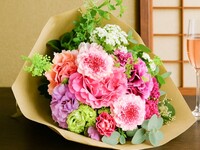 Seasonal bouquet M size