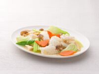 【アラカルト】18.イカと野菜の塩味炒め　中盆