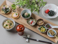 【オンライン＆平日限定】二十四節気の小鉢御膳＋乾杯ドリンク付き