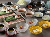 [Lunch - Individual hot pot dashi shabu-shabu] Four seasons course "Shokin" (specially selected pork) *Reservation required by the day before