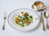 【ディナーコース】選べる前菜2品、メイン、デザート　全4品+1ドリンク付