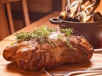 【乾杯ドリンク付き！】岩手県花巻市直送！『白金豚』と『総州古白鶏』のグリルがメイン、『トリュフサラダ』『うにバターリゾット』もついたお食事プラン