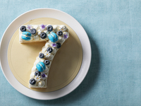 ＜乾杯酒 + ナンバーケーキ（＋1桁4,000円/＋2桁8,000円）＞【紅玉】活伊勢海老のグリルと特選黒毛和牛の食べ比べコース（土日祝）