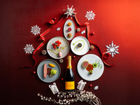 ［Table Seat & Conrad Bear］Christmas Dinner