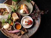 DINNER COURSE "TOKIKA" & One Drink Service