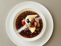 Seasonal Crème brûlée with drinks combo
