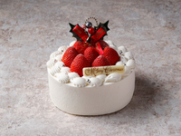 Strawberry Christmas cake