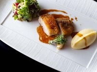 【Lunch Only】Christmas Lunch featuring Tamba Kurodori Chicken