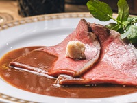 ★新年会割引★1000円OFF★メインがローストビーフ9品7皿コース＋フリーフロー（飲み放題100分）セット 