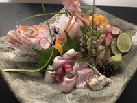 [In-store seating] Rosy seabass special course, 8 dishes total