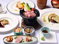 【和洋折衷コース　シェフ】黒毛和牛の陶板焼き　贅沢和洋折衷グルメコース+選べる乾杯１ドリンク